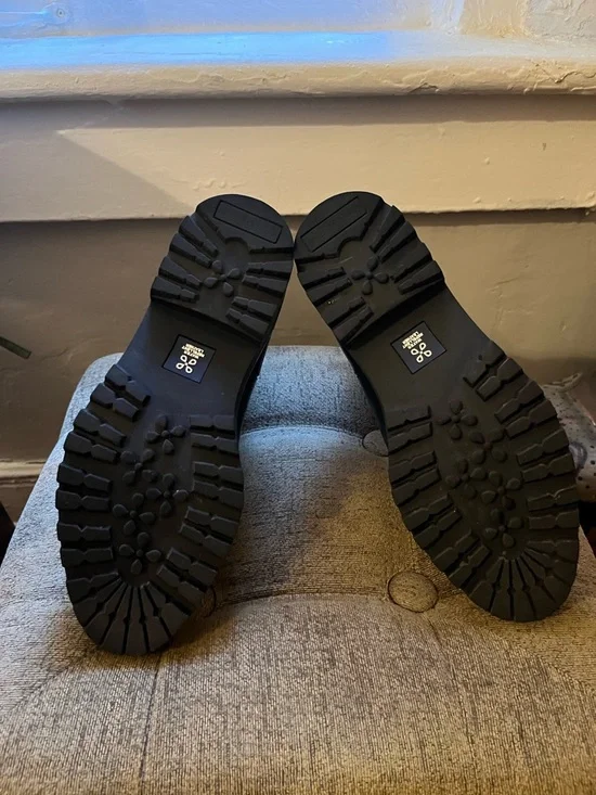 Black Leather Calson Ankle Chelsea Boots, worn once - Picture 6 of 7